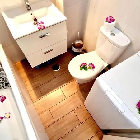 Olympia Studio, Ocean View