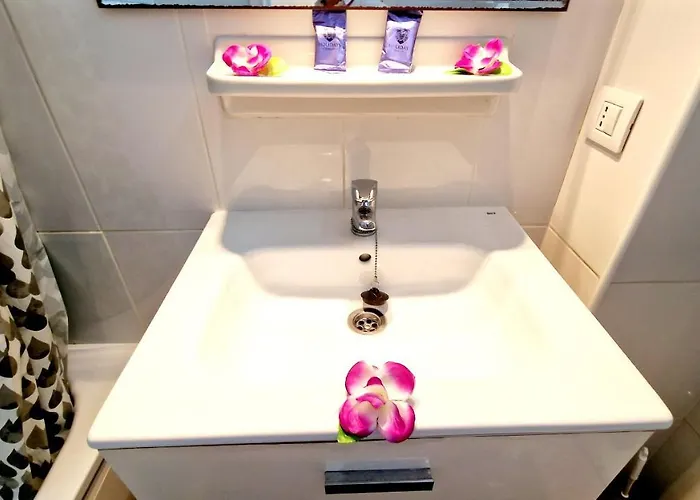 Olympia Studio, Ocean View *