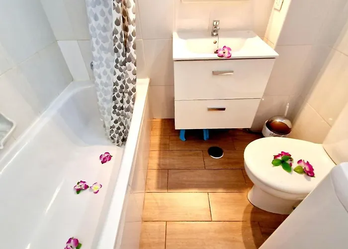 Olympia Studio, Ocean View *